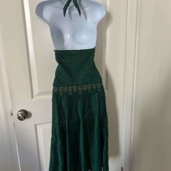 BCBG Maxazria Green 100% Silk Dress -Size 4 - Picture 4 of 6